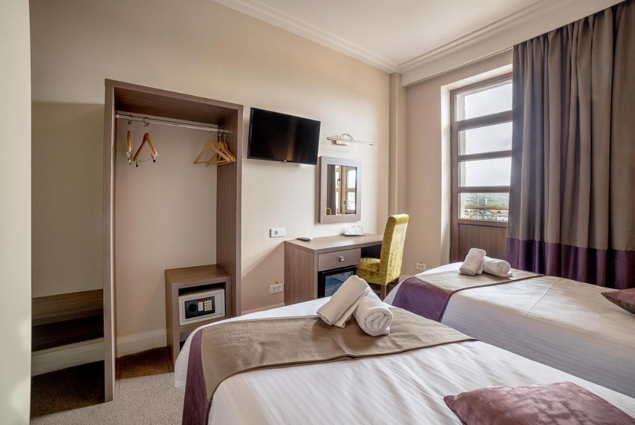 The Frontier Hotel Siret Buitenkant foto